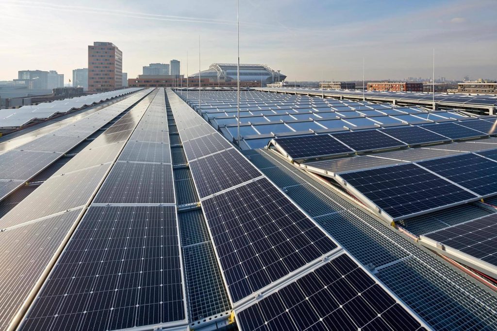 Điện mặt trời 10kW cho gia đình và doanh nghiệp cần được lựa chọn dựa trên mức tiêu thụ điện, phụ tải ban ngày và khả năng sử dụng trực tiếp lượng điện tạo ra.